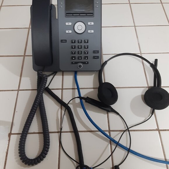 Avaya J179 Professional Office Corded IP Phone With Headset - Picture 4 of 12